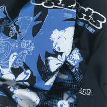 Lade das Bild in den Galerie-Viewer, CHILDHOOD INTELLIGENCE x Han Teng &quot;Born On The Wrong Planet&quot; Childhoody Navy
