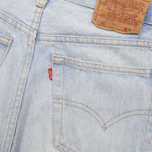 將圖片載入圖庫檢視器 VINTAGE &#39;92 MADE IN USA LEVI&#39;S 501 JEANS LIGHT BLUE
